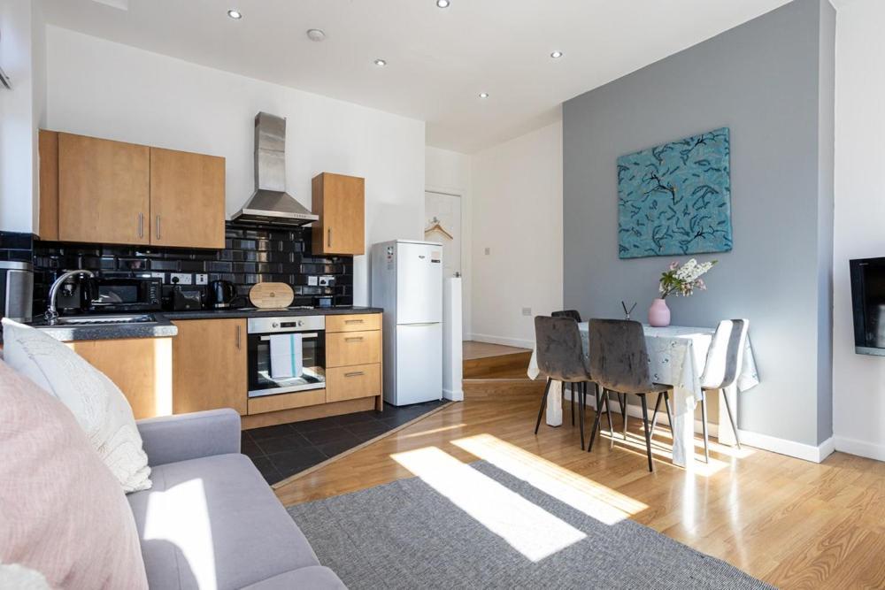Central Liverpool L1 Екстериор снимка